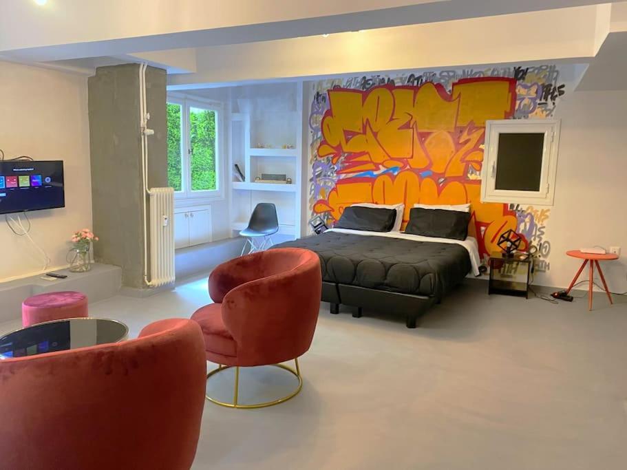Brand New Modern Street-Style Studio /City Center Афины Экстерьер фото